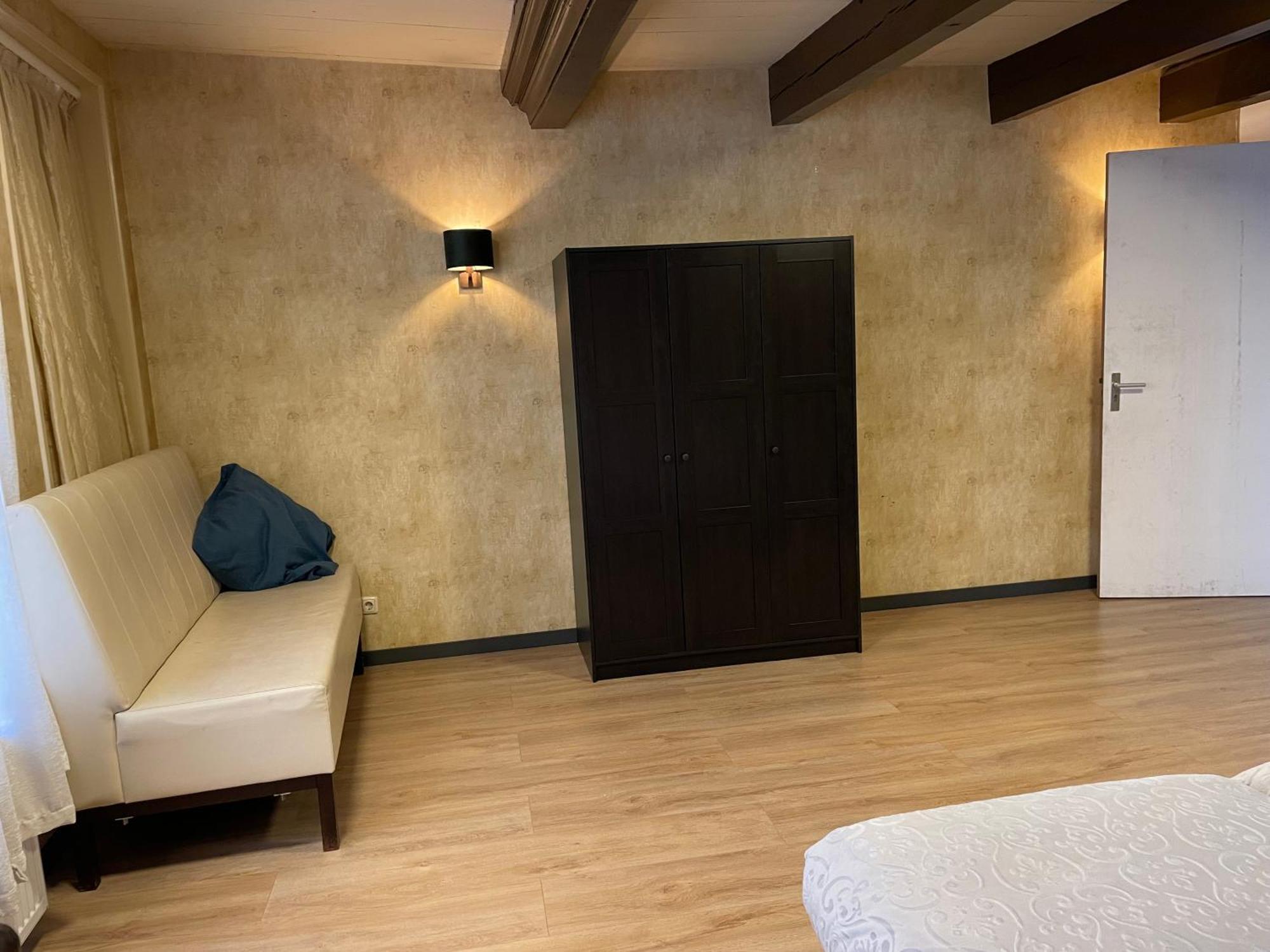 De Waag Hotel Макум Екстериор снимка