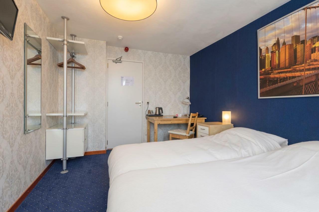 De Waag Hotel Макум Екстериор снимка