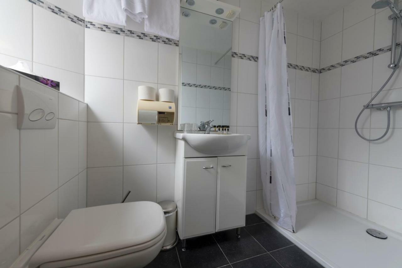 De Waag Hotel Макум Екстериор снимка
